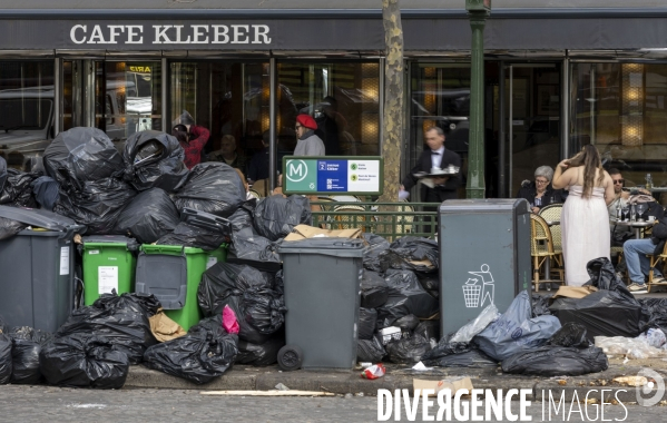 Grève des éboueurs à Paris