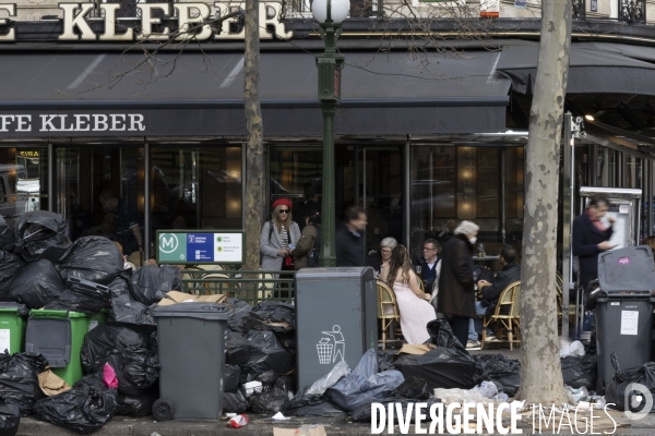 Grève des éboueurs à Paris