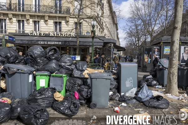 Grève des éboueurs à Paris