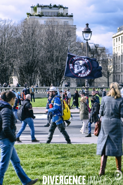 Paris : mobilisation contre la réforme des retraites