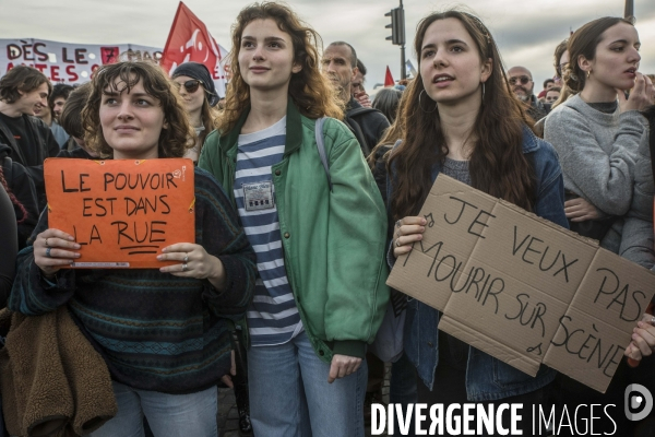 Manifestation spontanée place de la Concorde