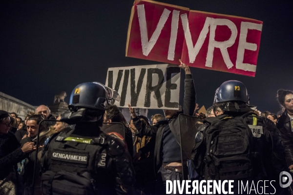 Manifestation spontanée place de la Concorde