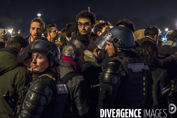 Manifestation spontanée place de la Concorde