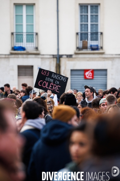 Colère spontanée contre le 49.3 à Nantes