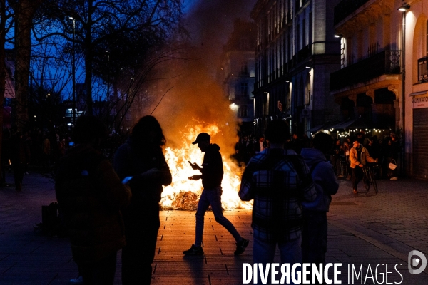 Colère spontanée contre le 49.3 à Nantes
