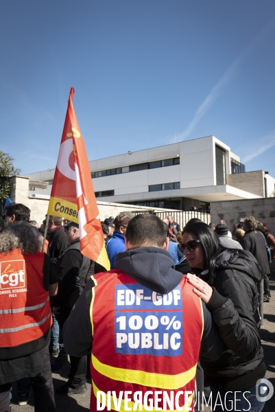 Vote des retraites vu du Port de Marseille