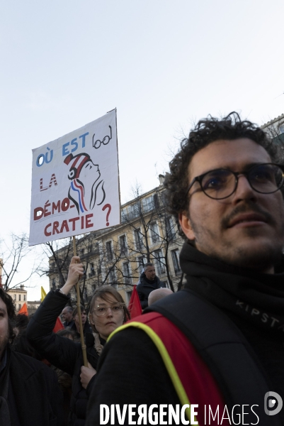 Vote des retraites vu du Port de Marseille