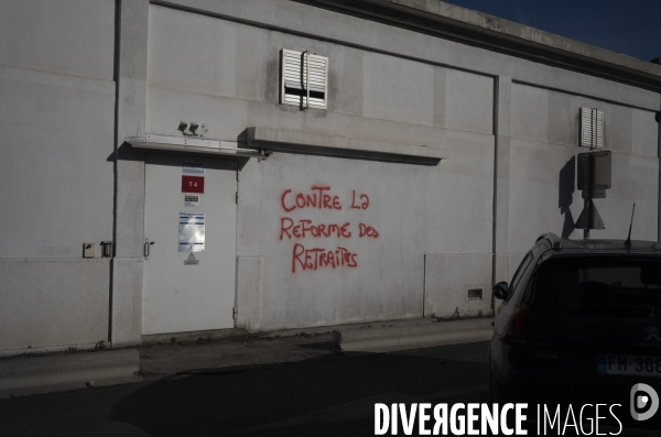 Vote des retraites vu du Port de Marseille