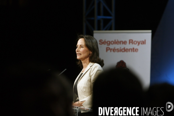 Meeting de segolene royal a paris