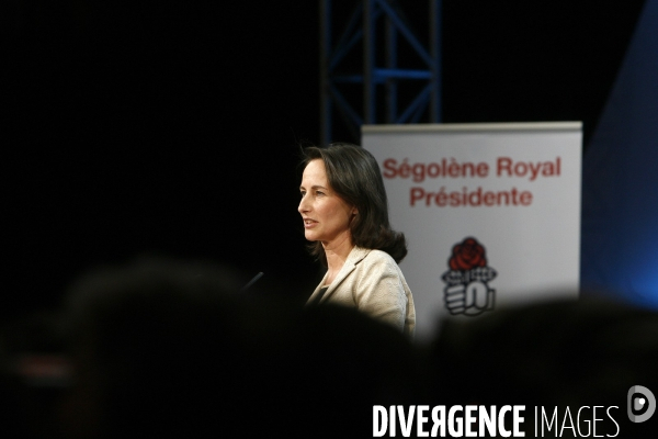 Meeting de segolene royal a paris