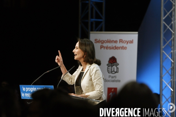 Meeting de segolene royal a paris