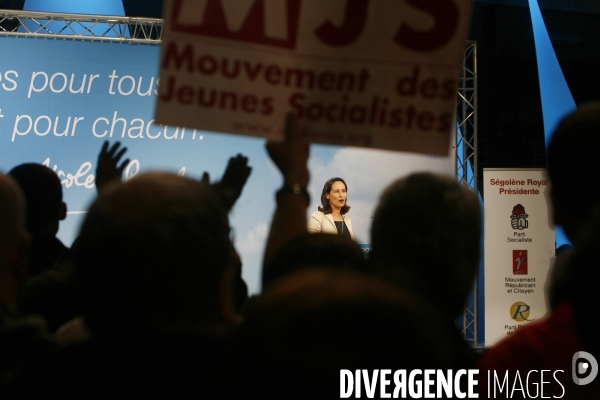 Meeting de segolene royal a paris