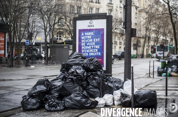 Greve des eboueurs a paris.