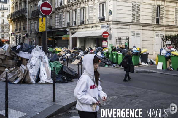 Greve des eboueurs a paris.