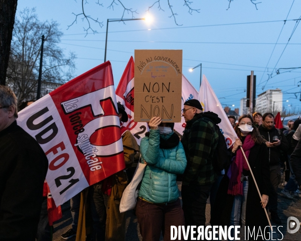 Manifestation reforme retraites - apres motions de censure rejetees - Dijon