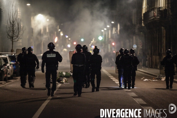 Manifestation intersyndicale contre la réforme des retraites devant la préfecture de la Gironde