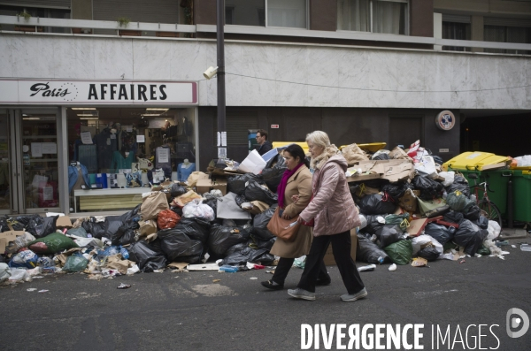 Greve des eboueurs a paris.