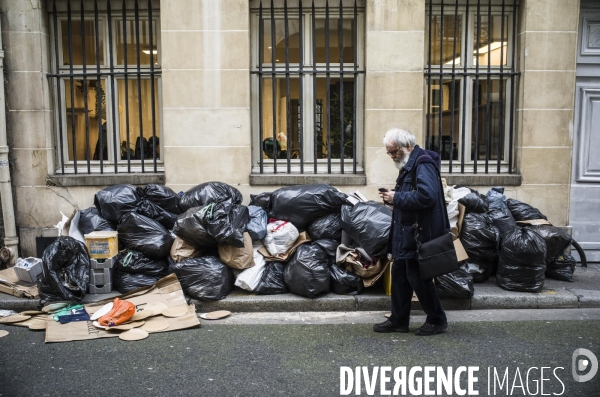 Greve des eboueurs a paris.