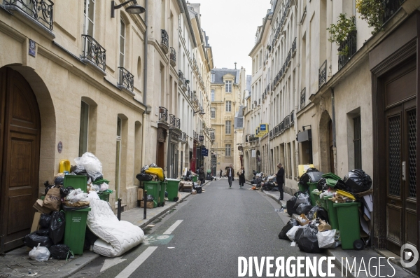 Greve des eboueurs a paris.