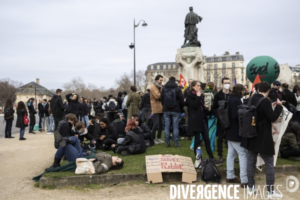 Rassemblement Place Vauban contre la réforme des retraites 20032023