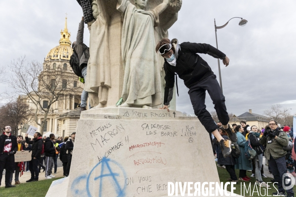 Rassemblement Place Vauban contre la réforme des retraites 20032023