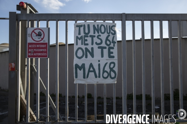 Piquet de greve à  Ivry sur Seine.