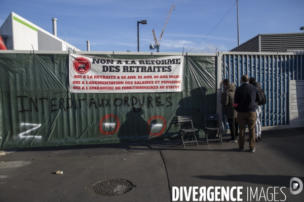 Piquet de greve à  Ivry sur Seine.