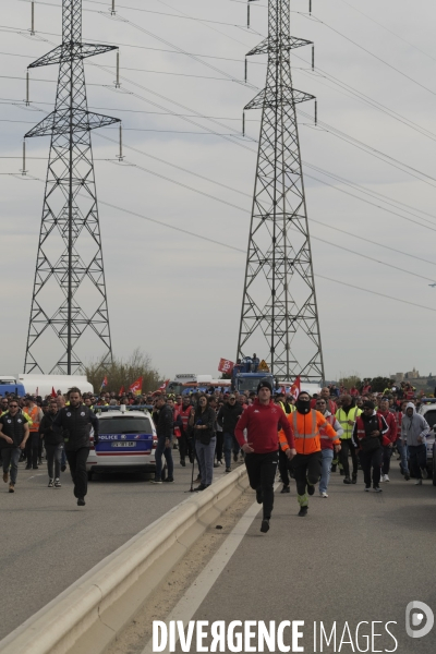 FOS : Protestation contre les réquisitions DPF