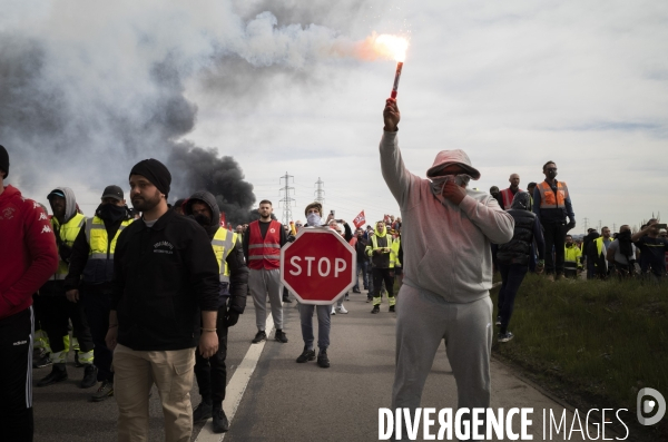 FOS : Protestation contre les réquisitions DPF