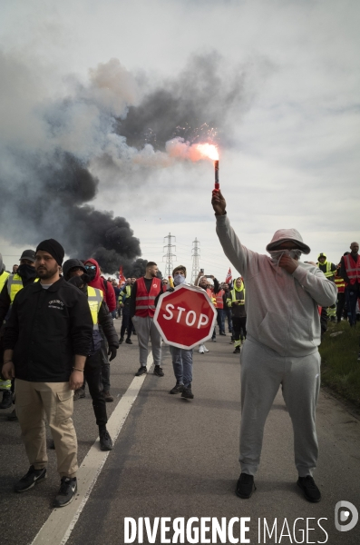 FOS : Protestation contre les réquisitions DPF