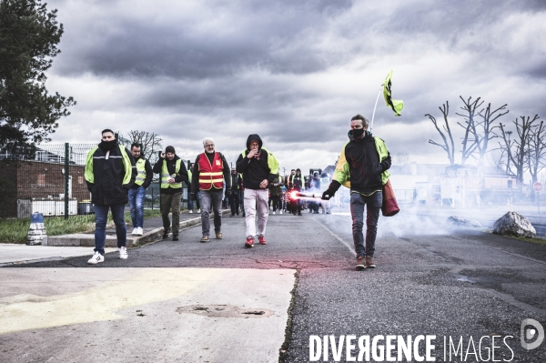 Manifestation de cheminots dans le dépot SNCF de Saint-Pierre-des-Corps