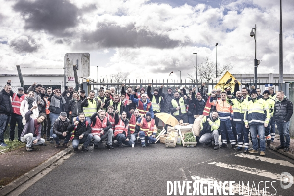 Soutien des cheminots et de la Condéfération Paysanne au grevistes du stockage de gaz de STORENGY contre la réforme des retraites.