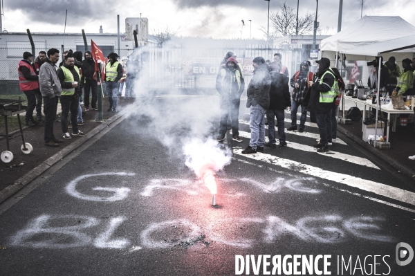 Soutien des cheminots et de la Condéfération Paysanne au grevistes du stockage de gaz de STORENGY contre la réforme des retraites.