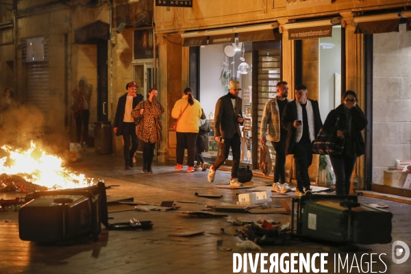 Manifestation qui dégénère dans les rues de Bordeaux.