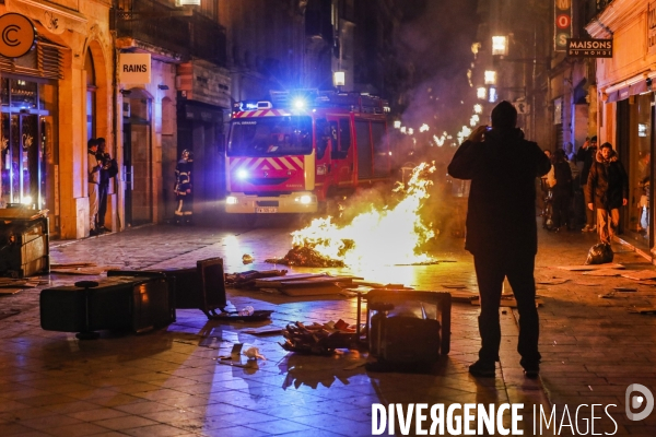 Manifestation qui dégénère dans les rues de Bordeaux.