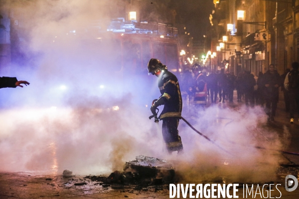 Manifestation qui dégénère dans les rues de Bordeaux.