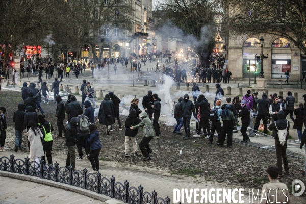 Manifestation qui dégénère dans les rues de Bordeaux.