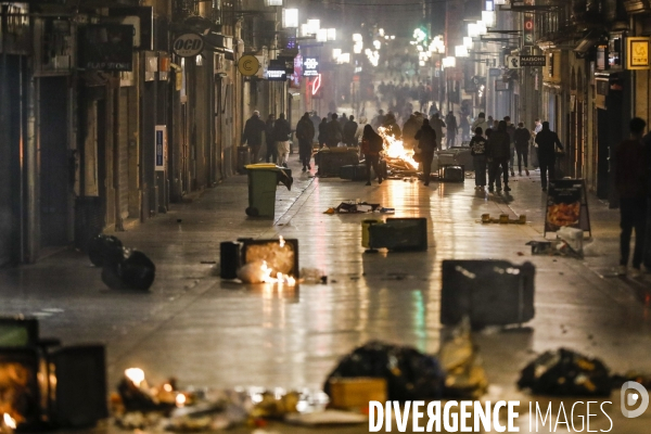 Manifestation qui dégénère dans les rues de Bordeaux.