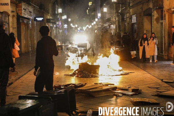 Manifestation qui dégénère dans les rues de Bordeaux.