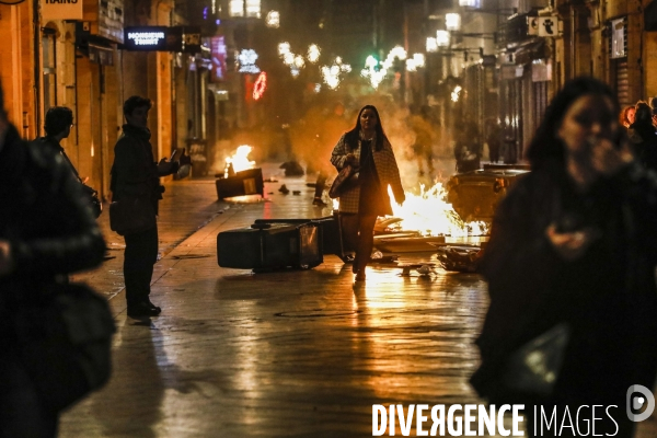 Manifestation qui dégénère dans les rues de Bordeaux.