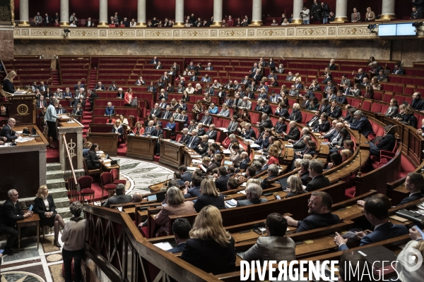 Motion de censure contre le gouvernement Borne