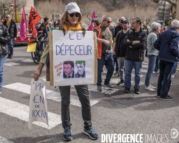 Manifestation contre la réforme des retraites. Digne Les Bains.