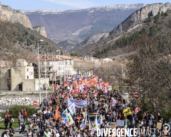 Manifestation contre la réforme des retraites. Digne Les Bains.