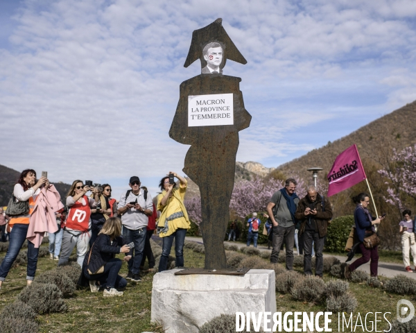 Manifestation contre la réforme des retraites. Digne Les Bains.