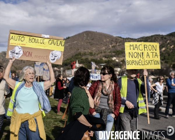 Manifestation contre la réforme des retraites. Digne Les Bains.