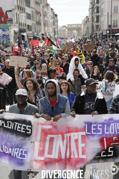 Appel national contre la loi immigration