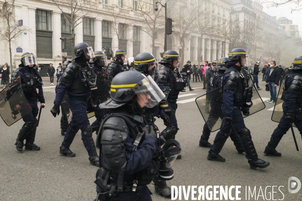 Fra - manifestation contre la reforme des retraites - episode 9 - paris