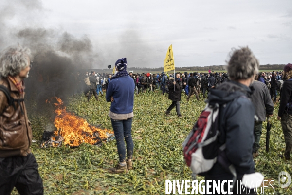 Rassemblement contre le projet de megabassine de Sainte-Soline 25032023