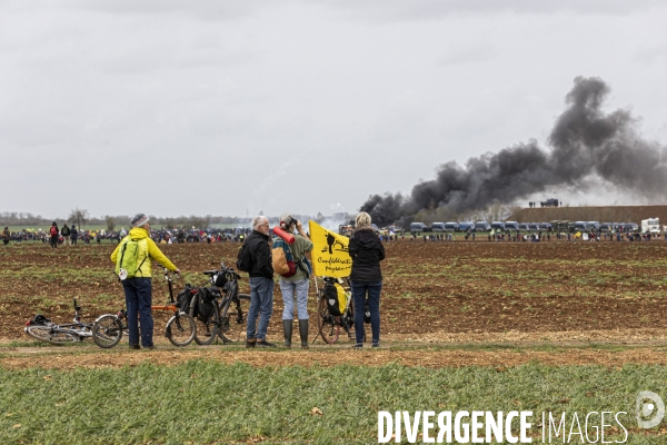 Rassemblement contre le projet de megabassine de Sainte-Soline 25032023