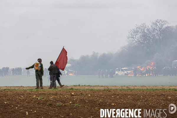 Rassemblement contre le projet de megabassine de Sainte-Soline 25032023